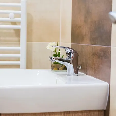 Monumento Guest house 3*